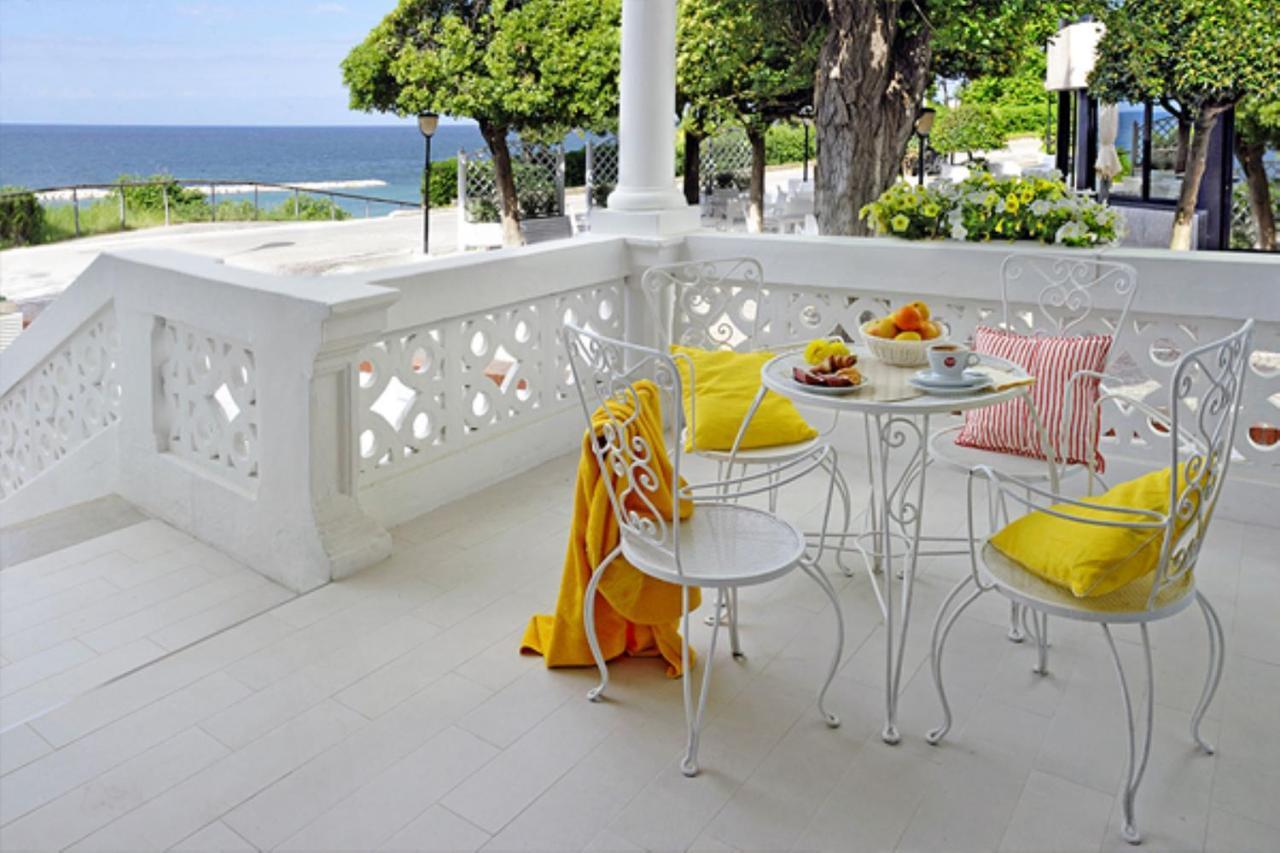 Hotel Venus Gabicce Mare Exterior photo